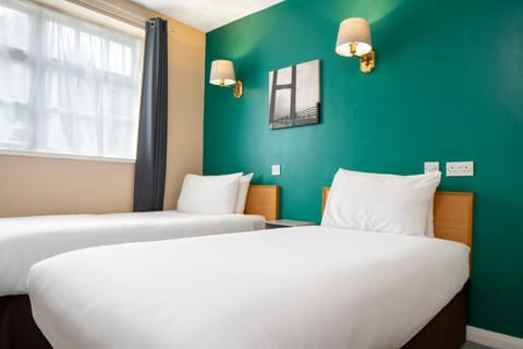 Old Grey Mare Inn by Greene King Inns Hotel in Hull