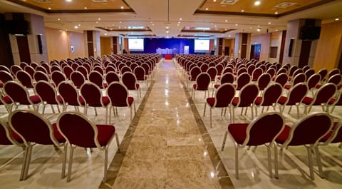 Holiday World Polynesia Hotel in Benalmadena