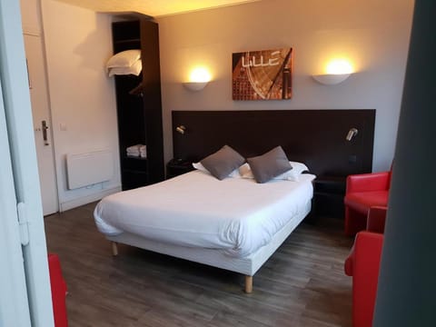 Le Napoleon Hotel in Lille