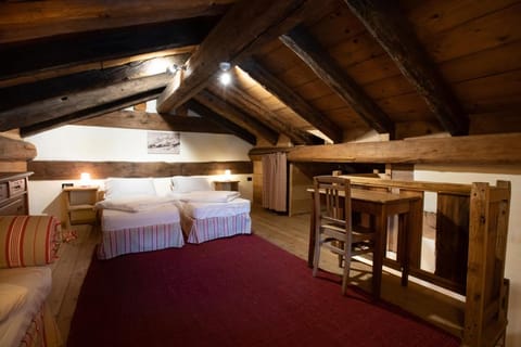 Hotel Chalet Svizzero Hotel in Courmayeur
