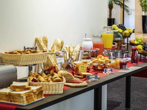 Mercure Maurepas Saint Quentin Hotel in Île-de-France