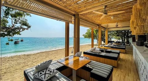 Phi Phi Holiday Resort-SHA Extra Plus Resort in Krabi Changwat