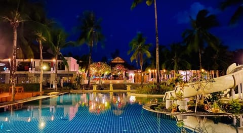 Palm Galleria Resort Resort in Khuekkhak