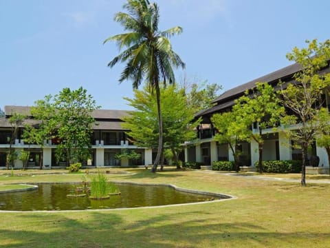 Palm Galleria Resort Resort in Khuekkhak