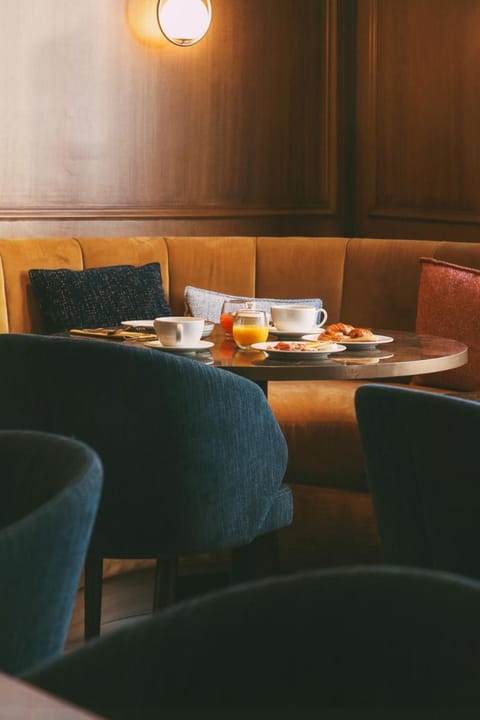 Grand Hotel Bellevue - Grand Place Hotel in Lille