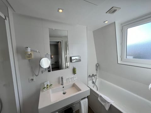 Holiday Inn Paris-Auteuil By IHG Hotel in Paris