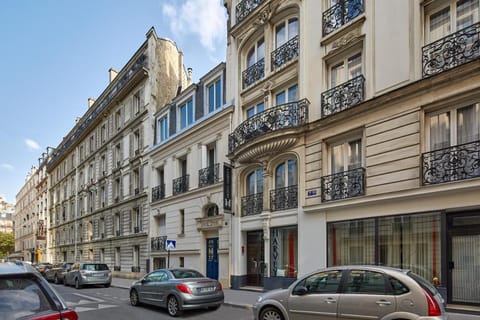 Hotel Harvey Hotel in Paris