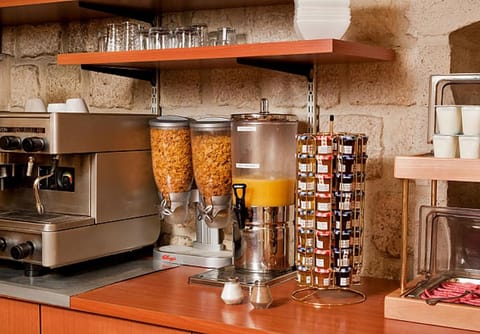 Opera Deauville Hotel in Paris