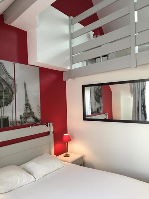 Hotel Le Cardinal Rueil Centre Hotel in Île-de-France