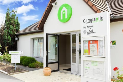 Campanile Evry Est - Saint Germain les Corbeil Hotel in Île-de-France