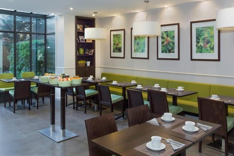 Best Western Rives de Paris La Defense Hotel in Courbevoie