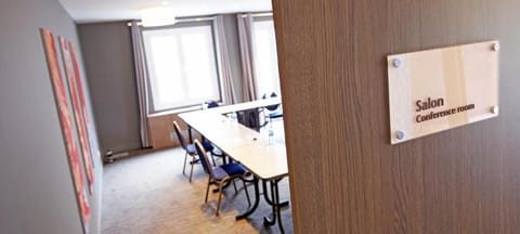 Kyriad Valence Nord Bourg-Les-Valence Hotel in Valence