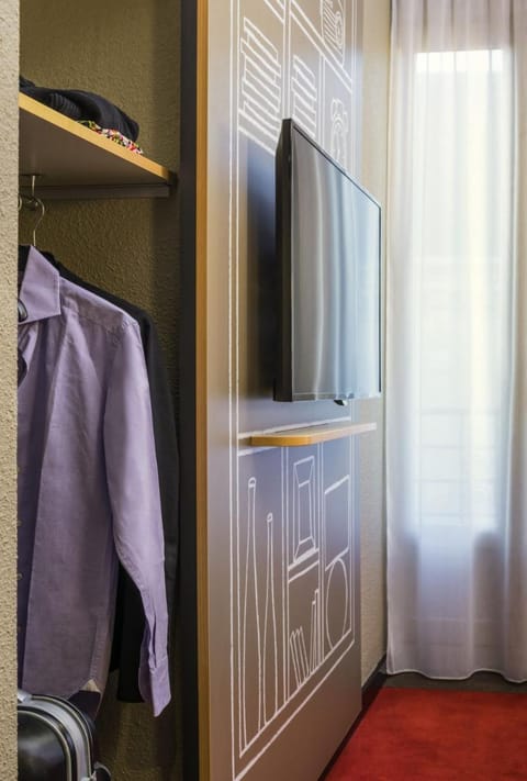 ibis Clichy Centre Mairie Hotel in Clichy