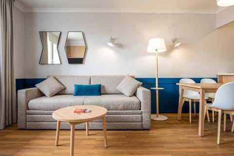 Aparthotel Adagio La Defense Kleber Apartment hotel in Puteaux
