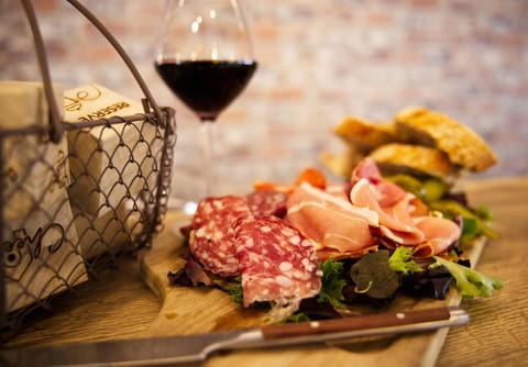 Campanile Nature - Taverny Hotel in Île-de-France