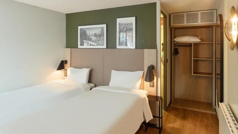 Campanile Chelles Hotel in Chelles