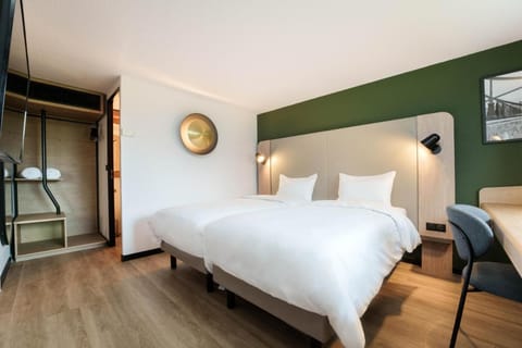 Campanile Chelles Hotel in Chelles
