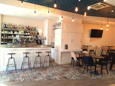 Kyriad Tours - St Pierre des Corps - Gare Hotel in Tours