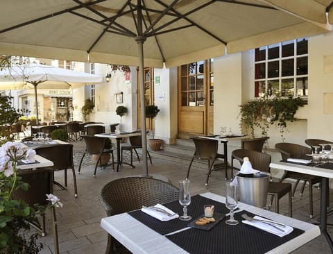 Logis Le Puits Doré Hotel in Centre-Val de Loire