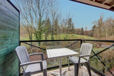 Comfort Aparthotel Divonne L'Oree du Parc Hotel in Divonne-les-Bains