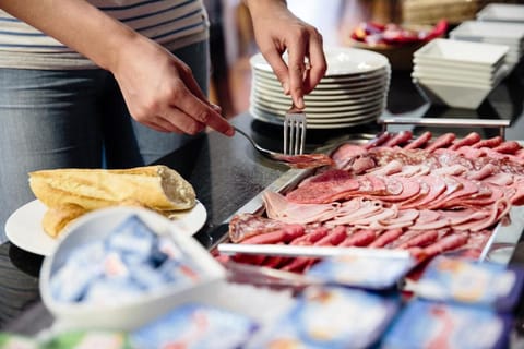 Hotel le Relais du Roy Hotel in Mont Saint-Michel