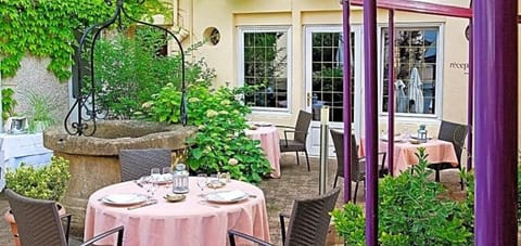 The Originals Boutique, Hostellerie des Trois Pigeons, Paray-le-Monial (Inter-Hotel) Hotel in Paray-le-Monial