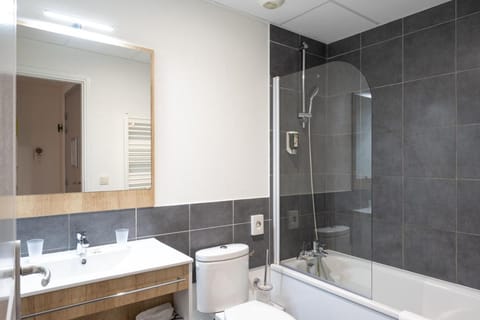 Privilodges Le Royal - Apparthotel Apartment hotel in Annecy