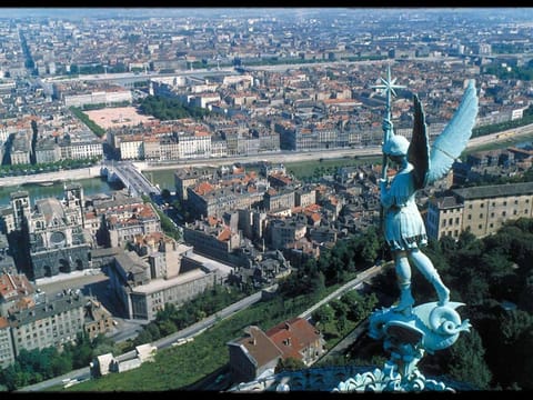 Mercure Lyon Centre Charpennes Parc de la Tête d'Or Hotel in Villeurbanne