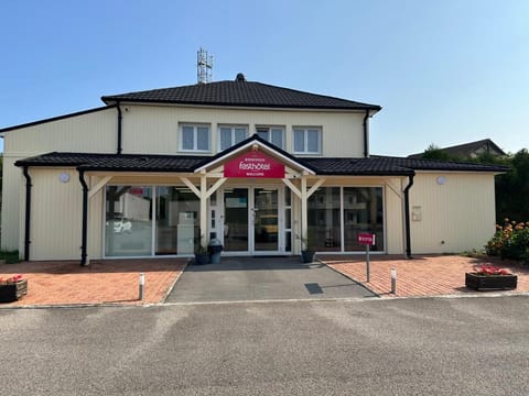 Kyriad Direct Brie-Comte-Robert Hotel in Île-de-France