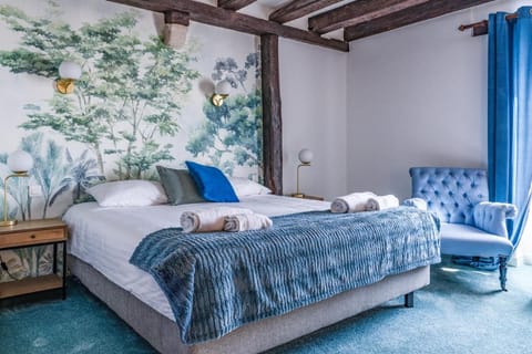 The Originals Boutique, Hotel Le George , Loches Hotel in Loches