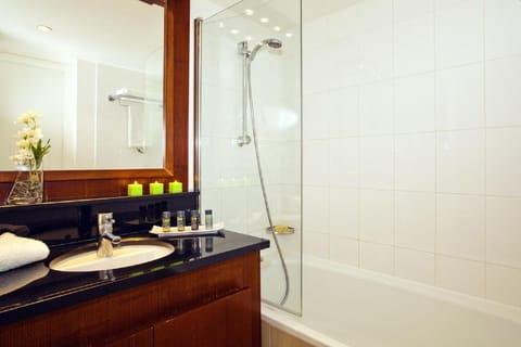 Residhome Paris-Massy Apartment hotel in Massy