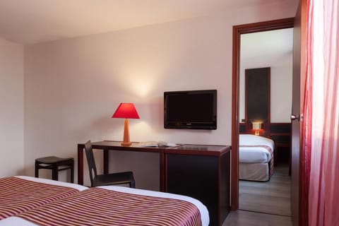 The Originals City, Hôtel Castel Burgond, Dijon Ouest (Inter-Hotel) Hotel in Dijon