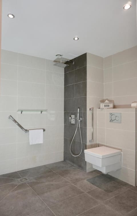 Le Manoir de Gressy Hotel in Île-de-France