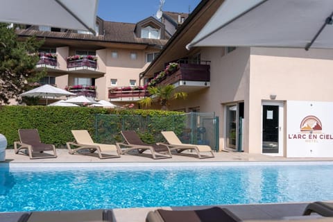Logis Hotel Arc En Ciel Hotel in Thonon-les-Bains