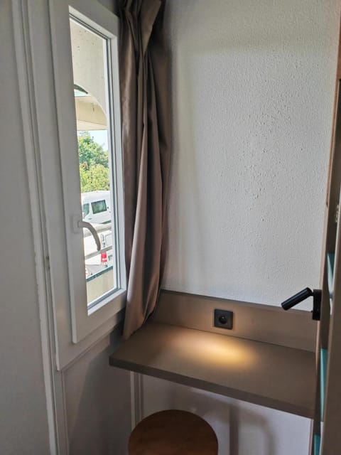 Premiere Classe Lille Sud - Douai Cuincy Hotel in Hauts-de-France