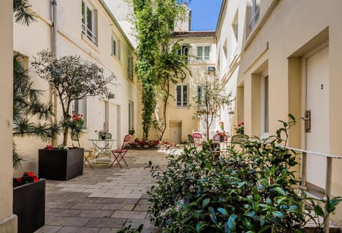 The Originals City, Hotel Lecourbe, Paris Tour Eiffel (Inter-Hotel) Hotel in Paris