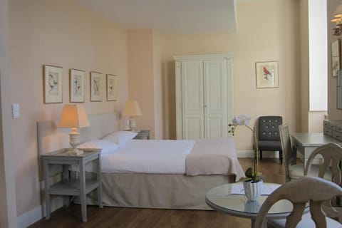 Château De Lazenay - Résidence Hôtelière Hotel in Bourges