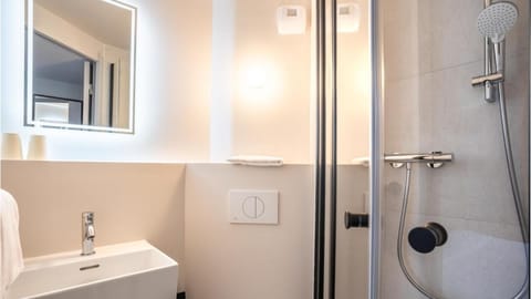 Premiere Classe Paris Ouest - Pont de Suresnes Hotel Hotel in Suresnes