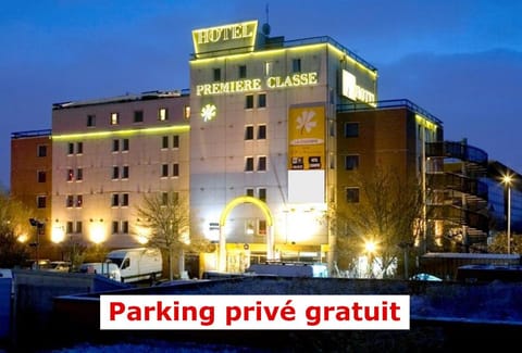 Premiere Classe Paris Ouest - Nanterre - La Defense Hotel in Île-de-France