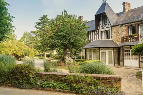 Le Manoir du Lys, The Originals Relais (Relais du Silence) Hotel in Bagnoles de l'Orne Normandie