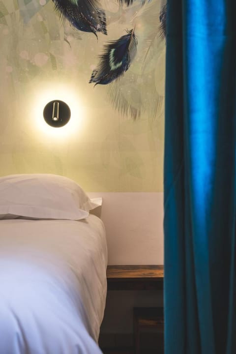 O'Cub Hotel Citotel Les Logis Hotel in Villeneuve-lès-Avignon