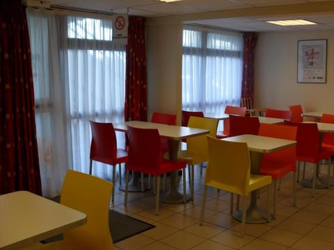 Hotel Premiere Classe Saint Ouen L'Aumone Hotel in Pontoise