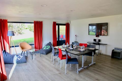 Kyriad Lannion-Perros Guirec Hotel in Lannion