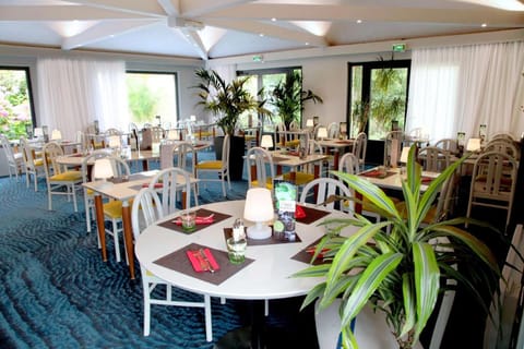 Kyriad Lannion-Perros Guirec Hotel in Lannion