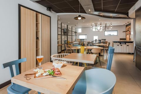 Timhotel Chartres Cathedrale Hotel in Chartres