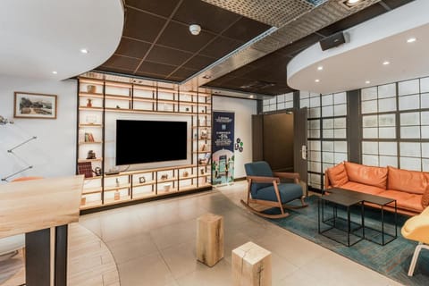 Timhotel Chartres Cathedrale Hotel in Chartres