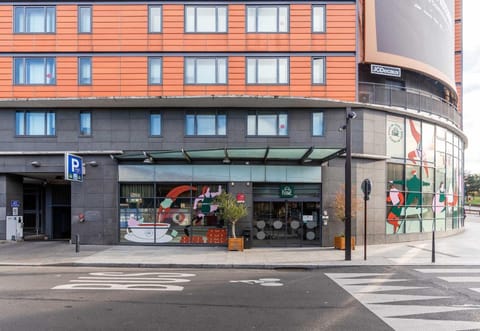 B&B HOTEL Paris Nord 18ème Hotel in Saint-Denis, France