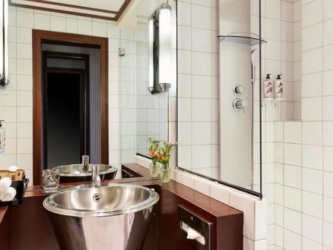 Hotel Le Royal Lyon - MGallery Hotel in Lyon