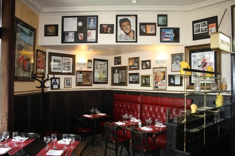 Mercure Vannes Le Port Hotel in Séné