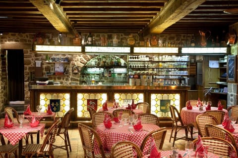 Auberge Saint Pierre Hotel in Mont Saint-Michel